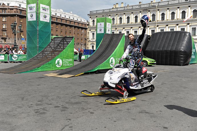 FMX на больших играх Мегафона в День города