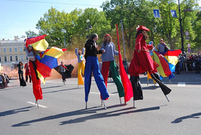 День города в Санкт-Петербурге, карнавальные костюмы