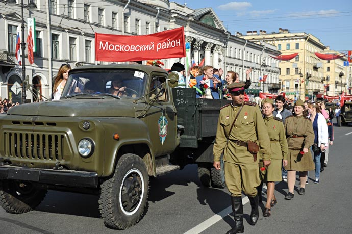 Парад ветеранов 2012 в Санкт-Петербурге