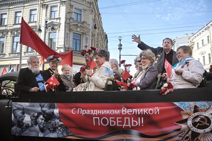 Парад ветеранов войны 2013 на Невском проспекте