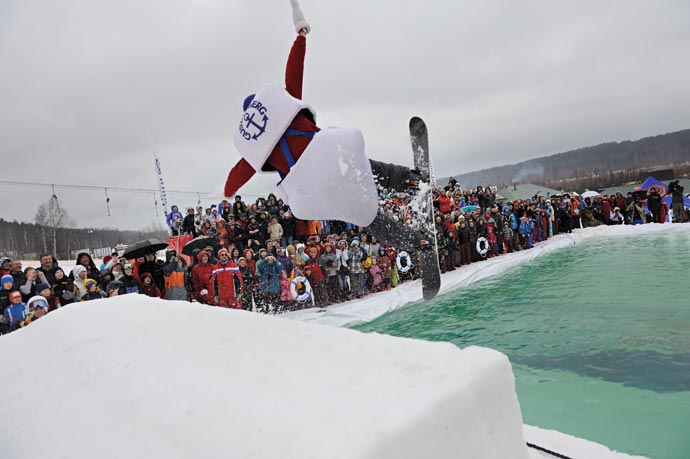 Аква-шоу 2012 Red Bull Jump&Freeze