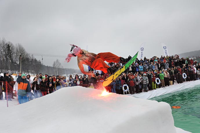 Аква-шоу 2012 Red Bull Jump&Freeze