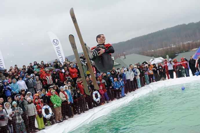 Аква-шоу 2012 Red Bull Jump&Freeze