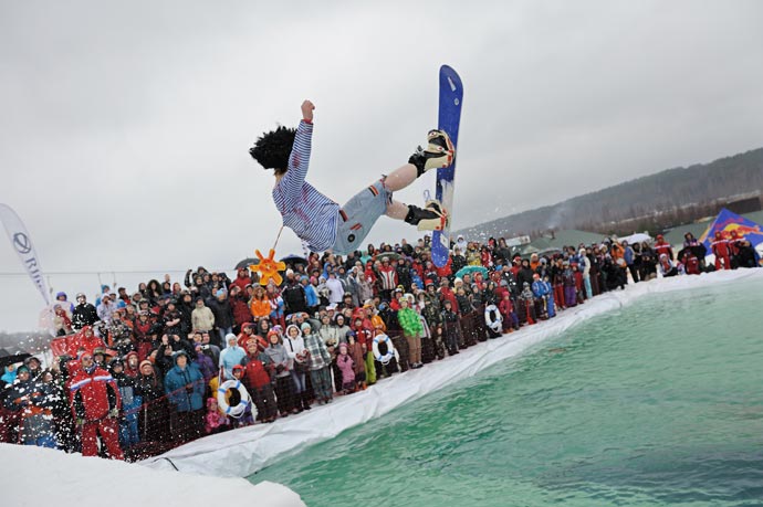 Аква-шоу 2012 Red Bull Jump&Freeze