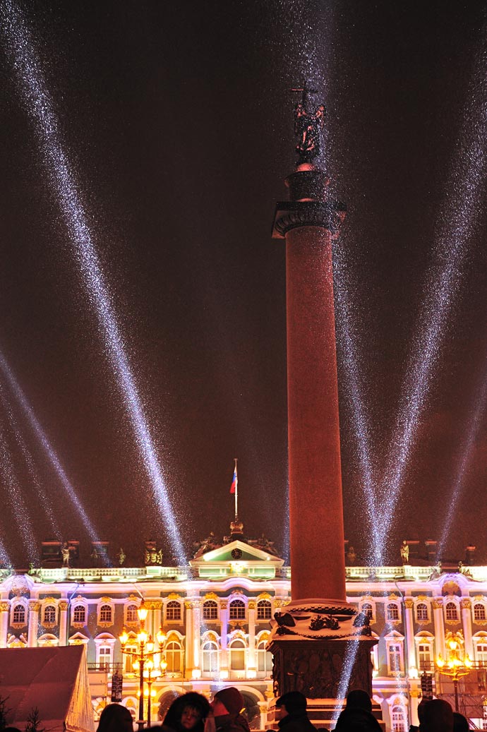 Новый год на Дворцовой Площади (2011), лазерное шоу