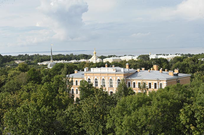 Петергоф. Вид с Собора Петра и Павла.